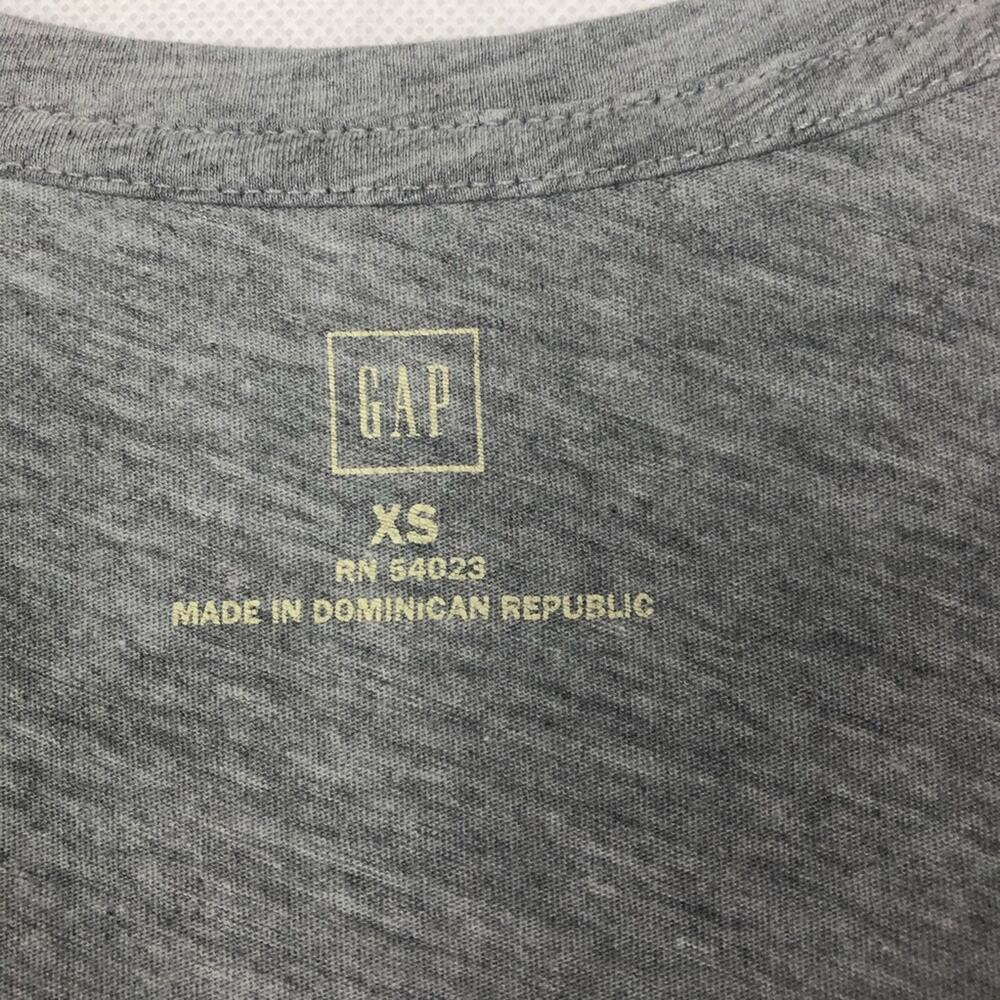 GAP V-Neck T-Shirt Womens XS Cotton Stretch Y2K Grunge Coquette Festival Retro - Picture 2 of 5